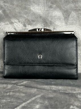 Vintage Etienne Aigner Black Leather Wallet Kiss Lock Silver Tone Hardware